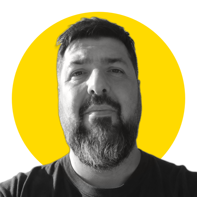 Adrián, Estrategia publicitaria en Gramax Digital
