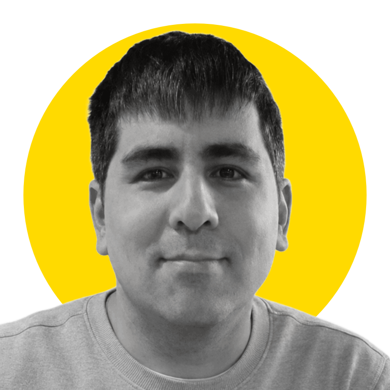 Maxi, Co-fundador en Gramax Digital